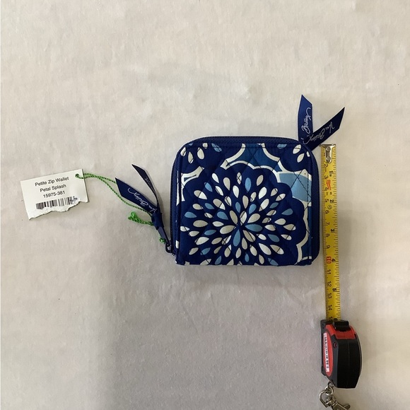 NWT Vera Bradley Petite Zip Wallet- Petal Splash - Picture 2 of 5